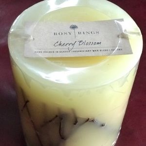 Rosy Rings Pilar candle
